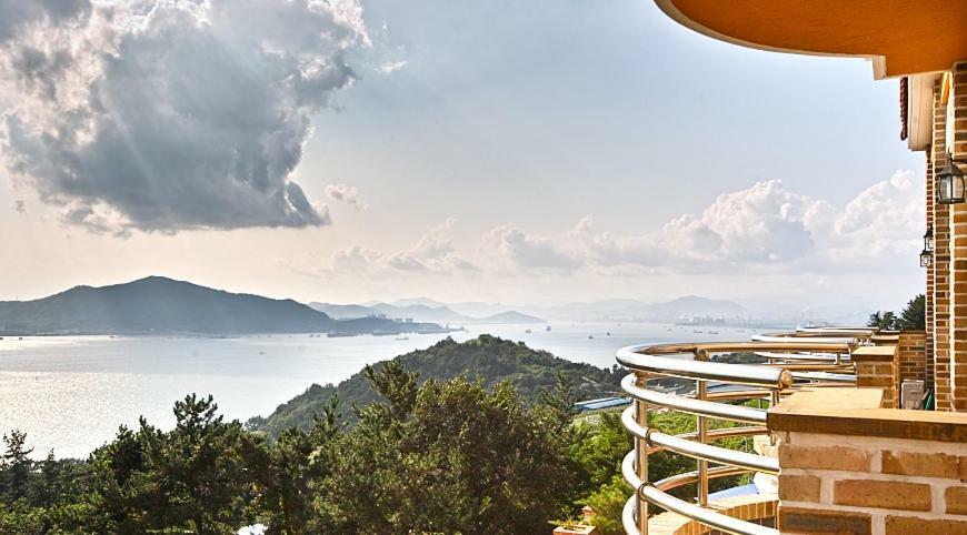 Gung Pension Namhae Exterior photo